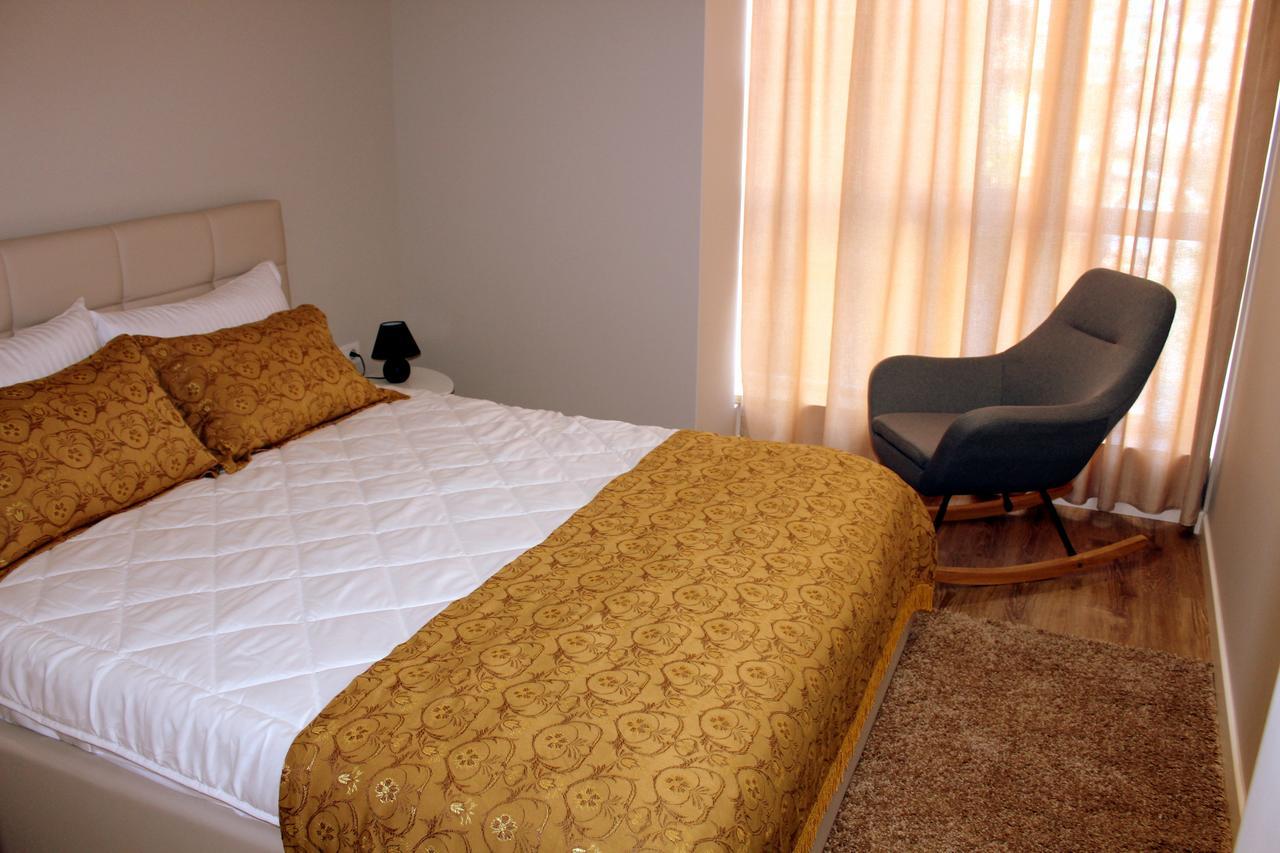 Fleur Apartment Tirana Eksteriør billede